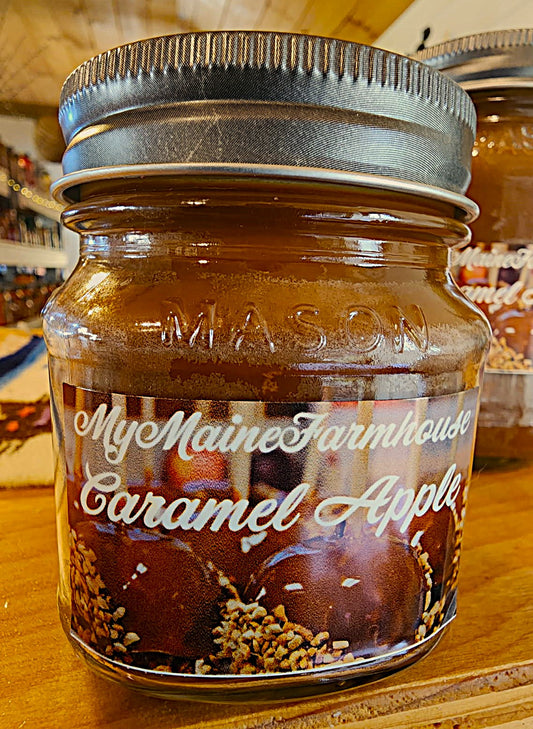 Caramel Apple Soy Candle – Sweet Buttery Caramel & Crisp Apple Cozy Scent