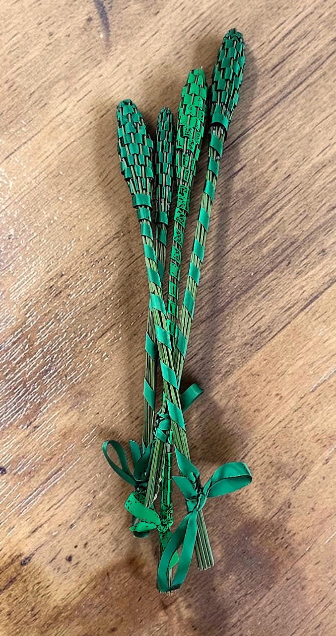 Handwoven Lavender Wand • Maine Grown • Traditional Botanical Keepsake • Fragrant Farmhouse Gift